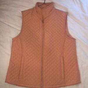 Women’s IZOD zip down vest.